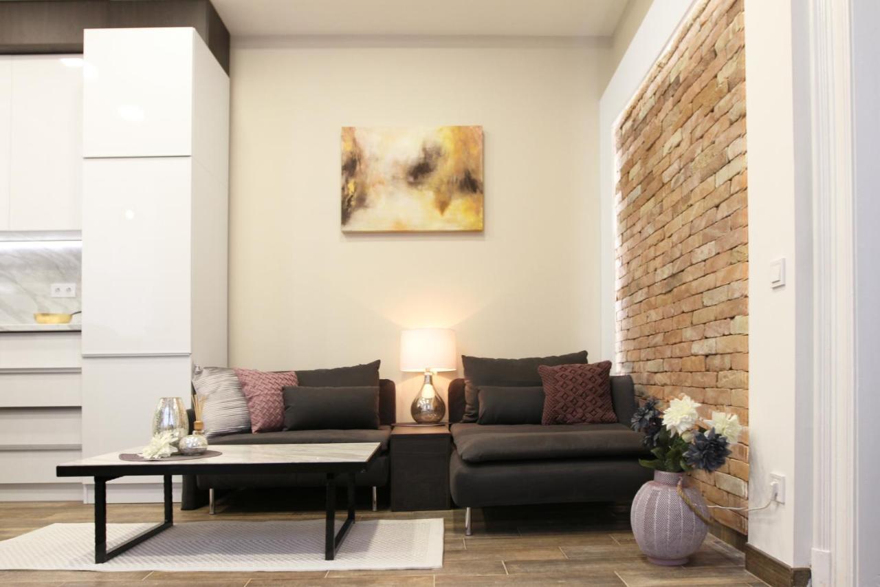 Luxus Design Elisabeth Apartment In The Center Budapest Luaran gambar